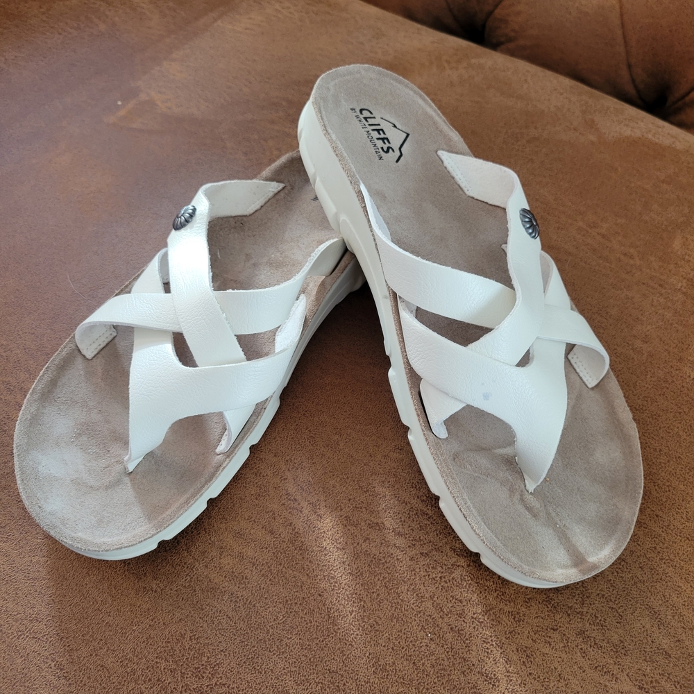 Cliffs by WHITE MOUNTAIN White Crisscross Sandals